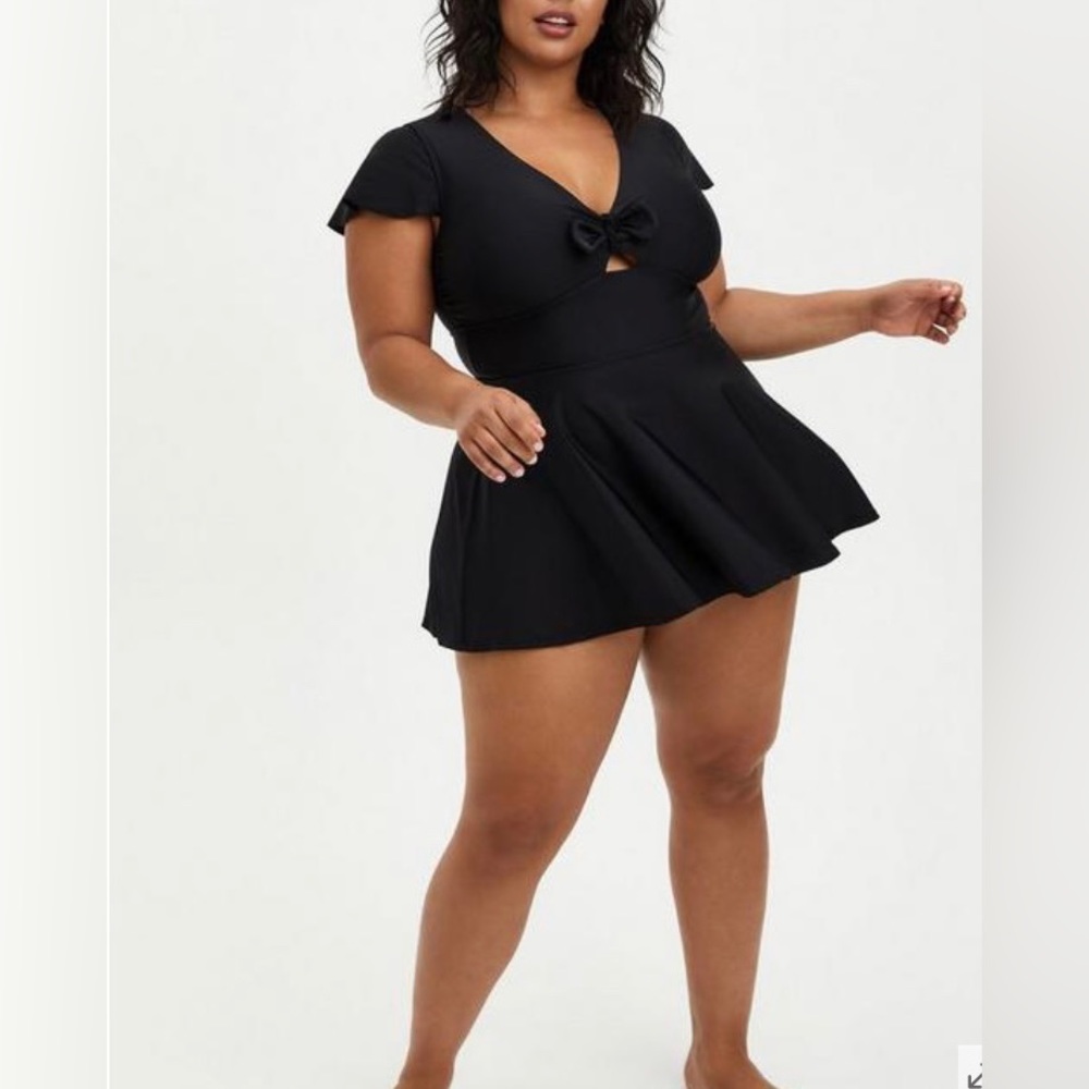 Torrid Flutter Sleeve Skater Swim Dress With Brief s  Size Medium